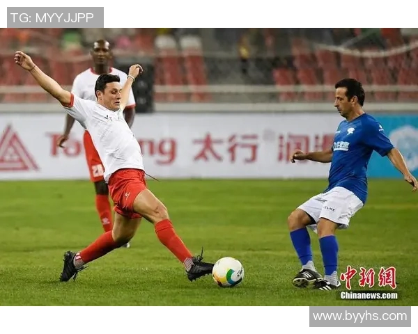 街头路人热议足球巨星排名 谁是当今足坛第一人你怎么看 街头路人热议足球巨星排名 谁是当今足坛第一人你怎么看