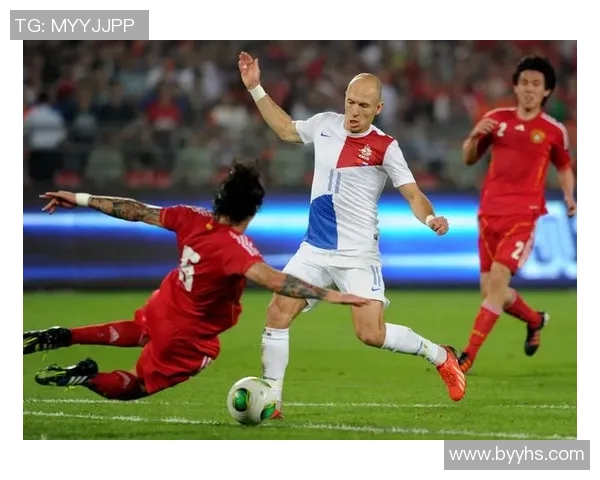 当球星在绿茵场深情接吻时爱与足球交织成热血青春物语 当球星在绿茵场深情接吻时爱与足球交织成热血青春物语